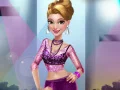 Игра Гълъб на Подиума: Облечи Кукла онлайн